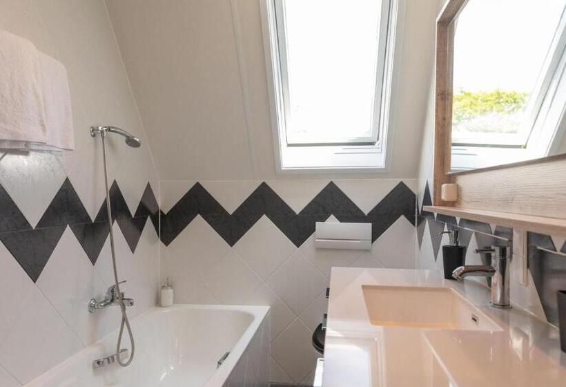 فندق Restaurant Loodsmans Welvaren