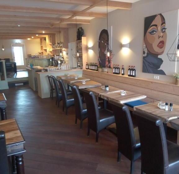 فندق Restaurant Loodsmans Welvaren