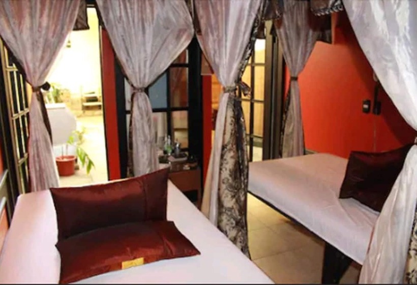 فندق Sportsmens Lodge