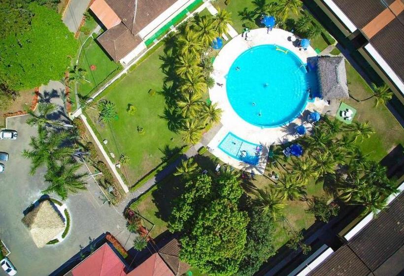 Beach Break Resort & Cr Surf Camp