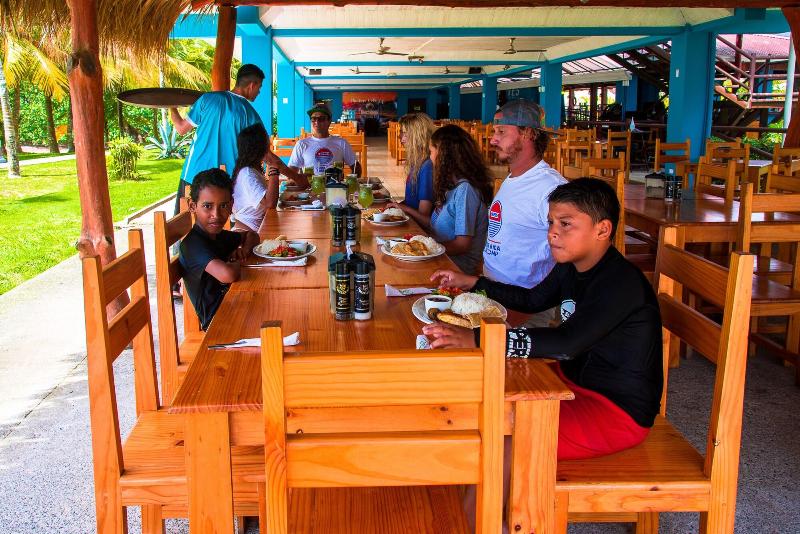 Beach Break Resort & Cr Surf Camp