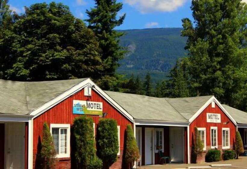 Stevens Pass Motel