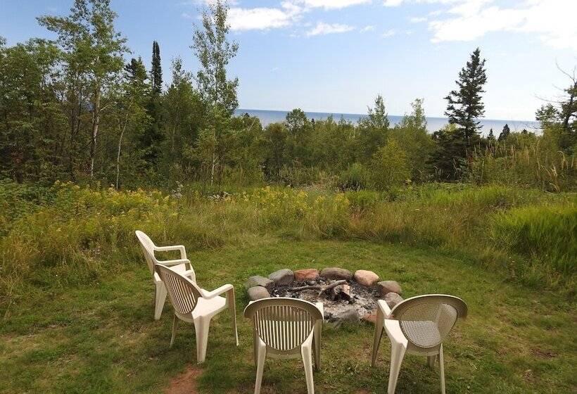 Superior Ridge Resort Motel