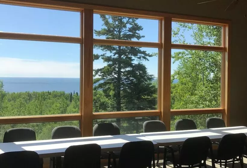 Superior Ridge Resort Motel