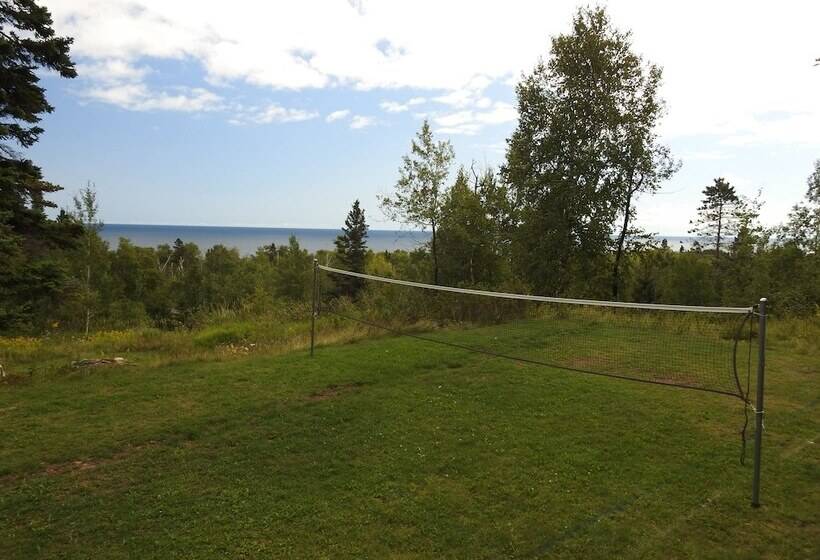 Superior Ridge Resort Motel