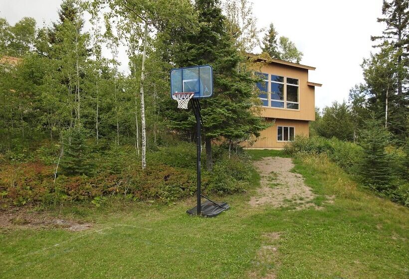 Superior Ridge Resort Motel