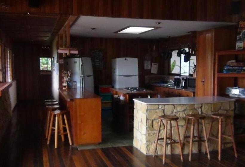 호스텔 Spanish By The River Turrialba