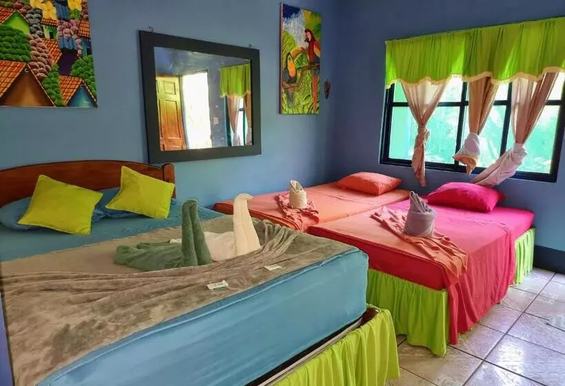 ベッドアンドブレックファースト Cabinas Tortuguero Natural