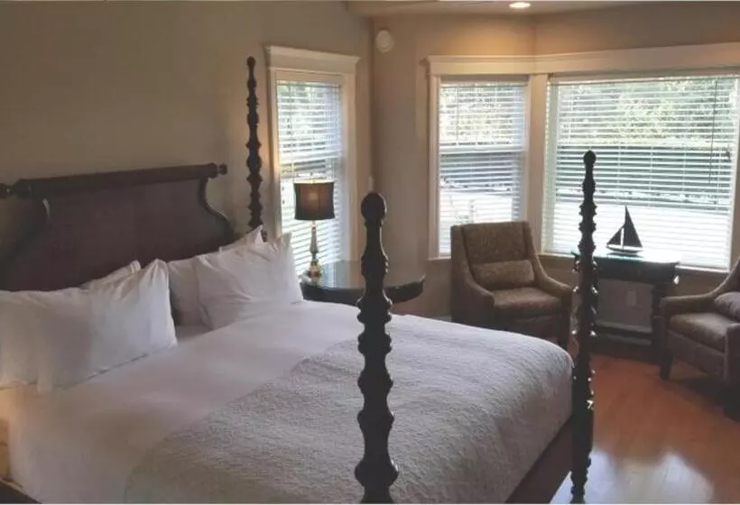 Crown Mansion Boutique Hotel & Villas