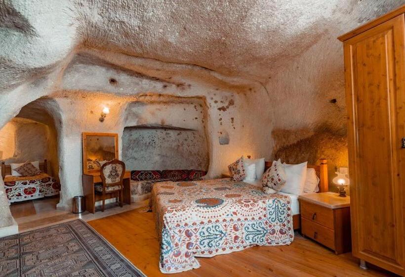 בית מלון כפרי Amber Cave Suites