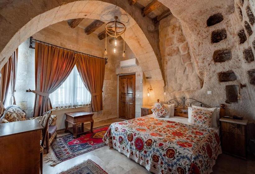 בית מלון כפרי Amber Cave Suites