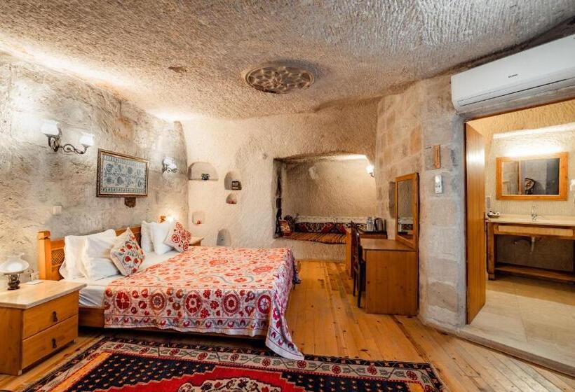 בית מלון כפרי Amber Cave Suites