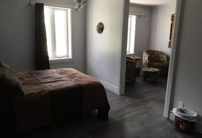 ホテル Auberge Du Vieux Faubourg