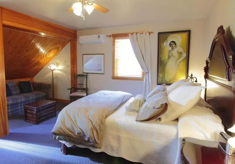 ホテル Auberge Le Canard Huppe