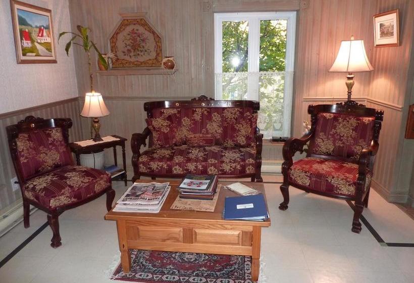 בית מלון כפרי Auberge Petite Plaisance