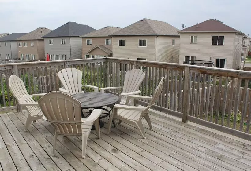 Hotelli Boardwalk Homes   Executive Guest Rooms & Townhomes