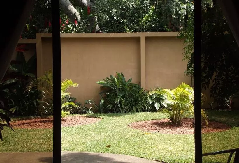 هتل Casa Tropical