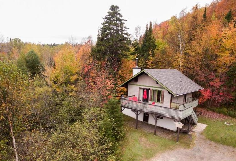 בית מלון כפרי Chalets Chanteclair