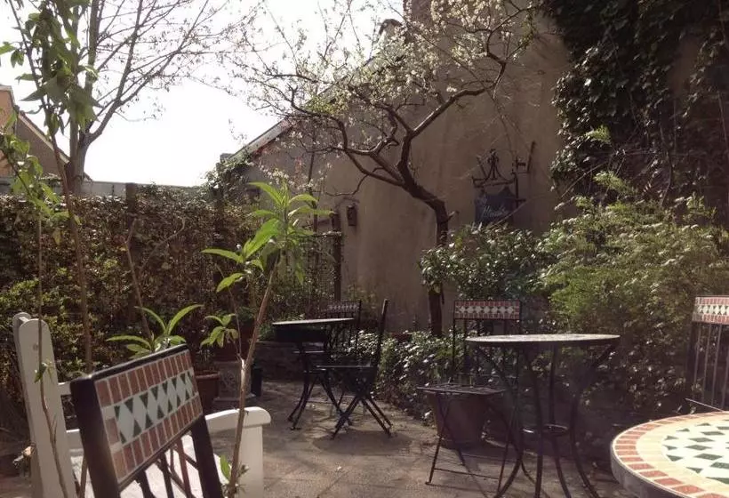 هتل Guesthouse De Utrechtsche Dom
