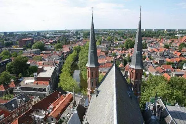 هتل Guesthouse De Utrechtsche Dom