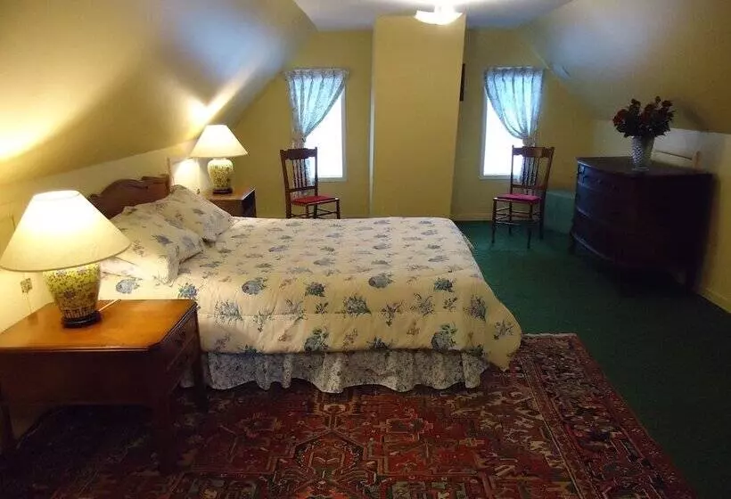 ホテル Governor's Mansion Inn