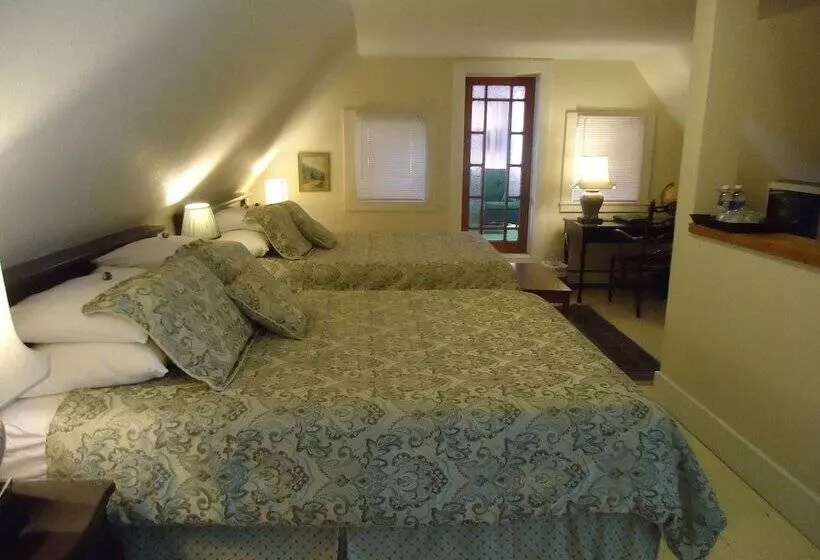 ホテル Governor's Mansion Inn
