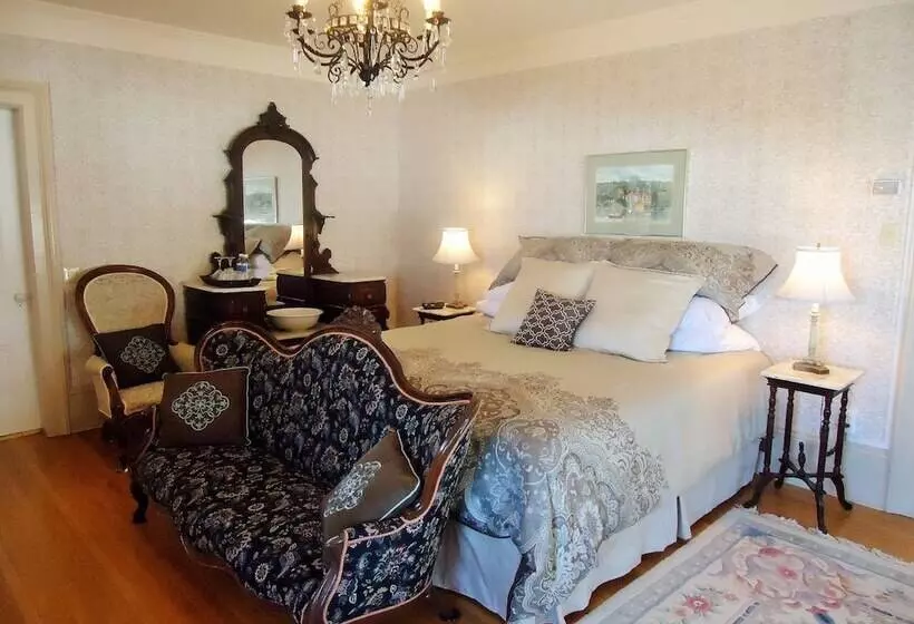 ホテル Governor's Mansion Inn