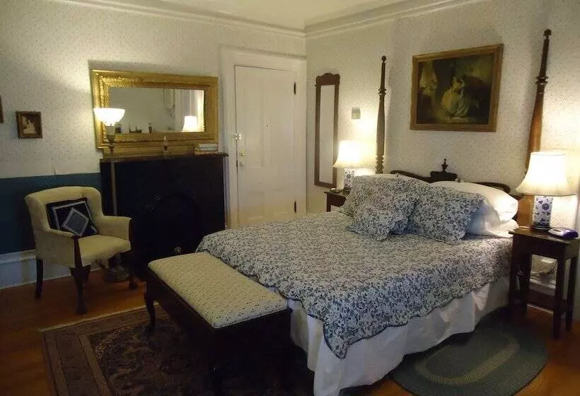 ホテル Governor's Mansion Inn
