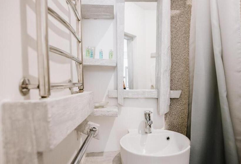 Отель Higina Spa