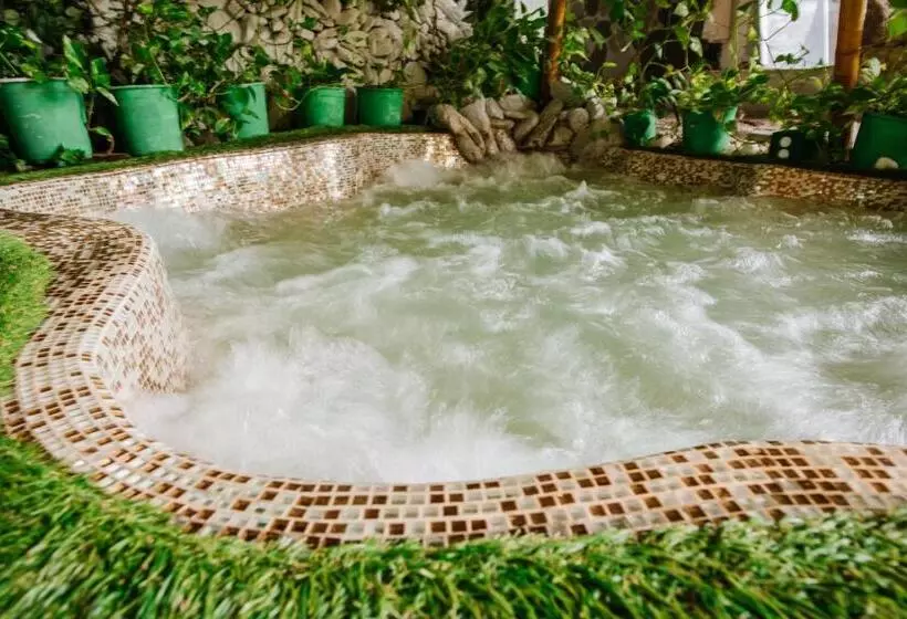ホテル Higina Spa