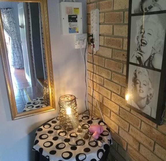 בית מלון כפרי Hillcrest Self-catering Holiday Apartment