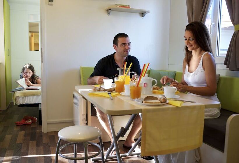 هتل Holiday Homes Sirena Classic