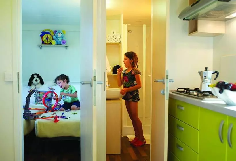 هتل Holiday Homes Sirena Classic