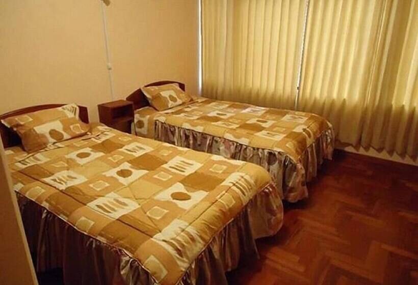 ホテル Huchuy Wasi Hostel