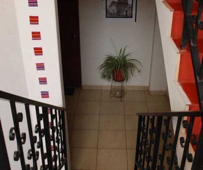 ホテル Huchuy Wasi Hostel