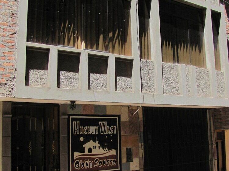 ホテル Huchuy Wasi Hostel