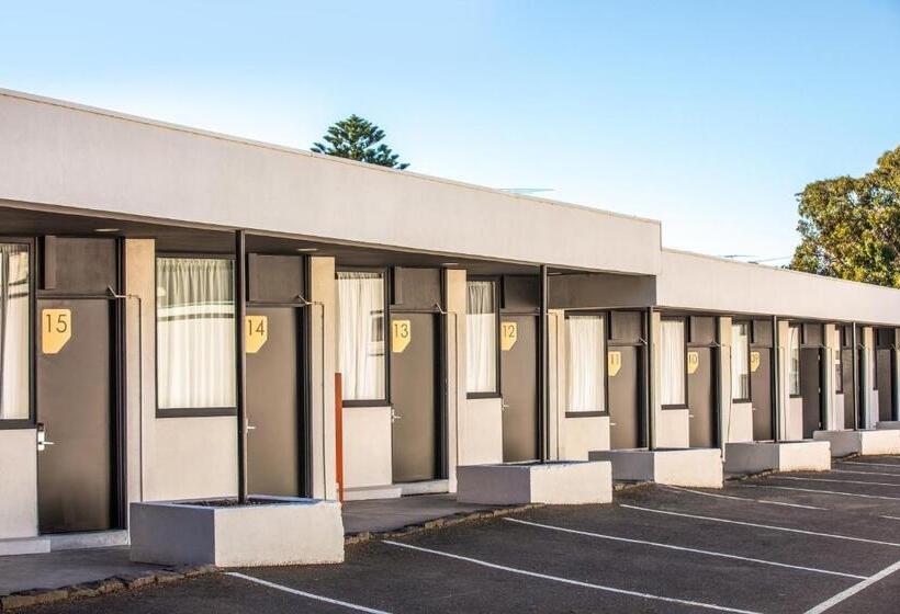 Отель Nightcap At Monash