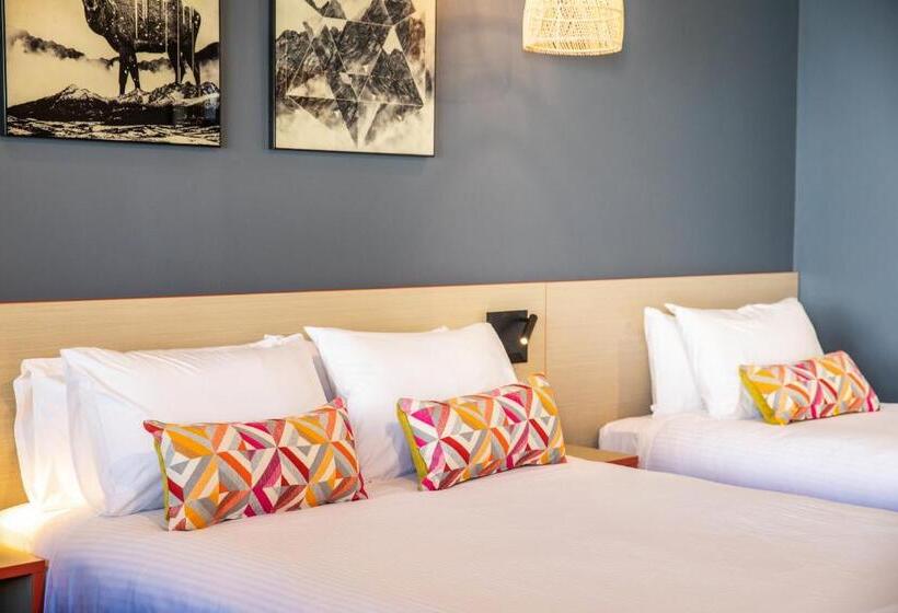 Отель Nightcap At Monash