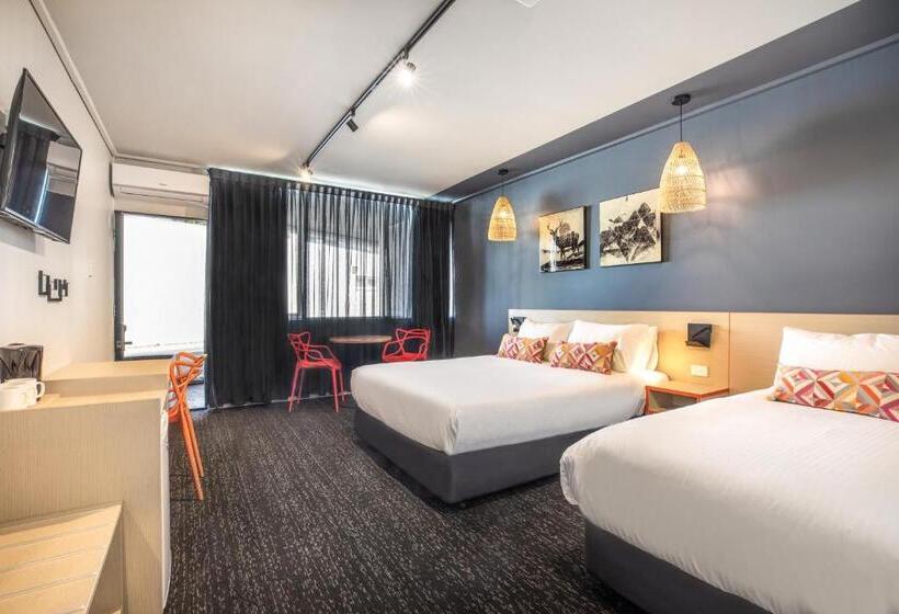 Отель Nightcap At Monash