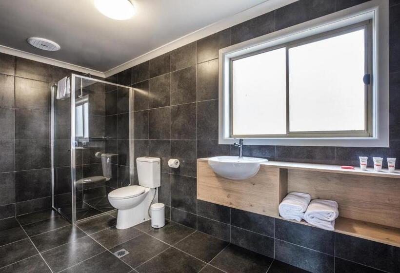 Отель Nightcap At Monash