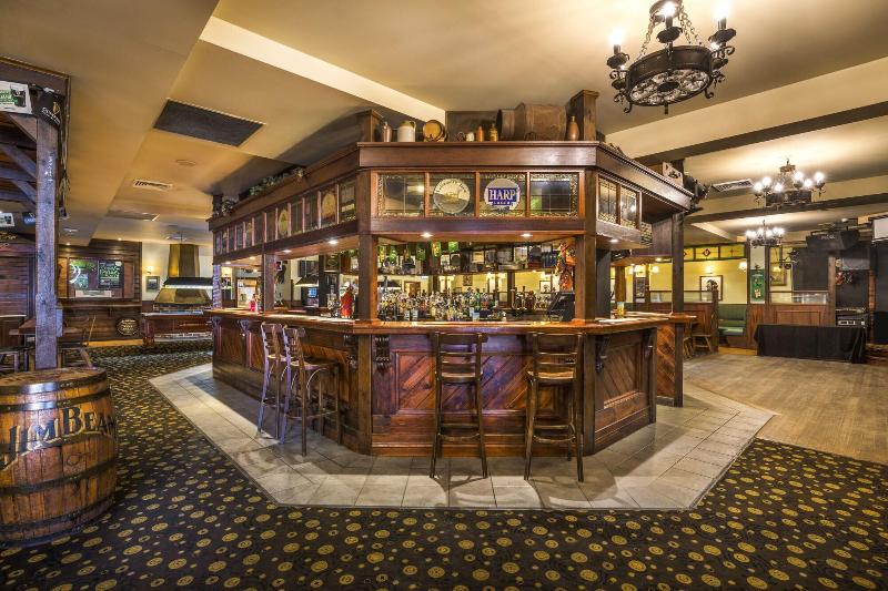 Отель Nightcap At Monash