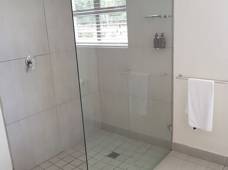 Hotelli Paddabult Self Catering Cottages