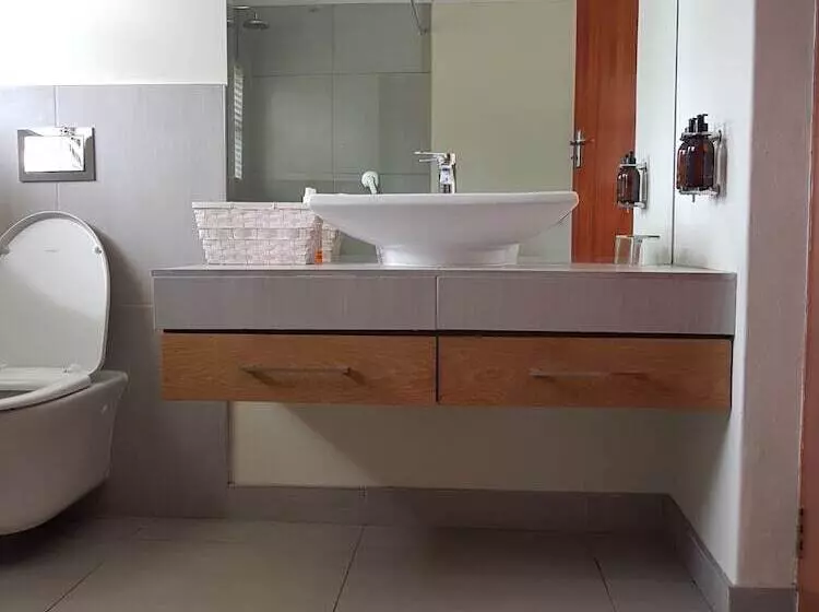 هتل Paddabult Self Catering Cottages