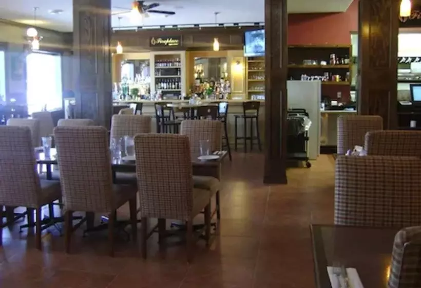 هتل Talbot Trail Inn & Suites