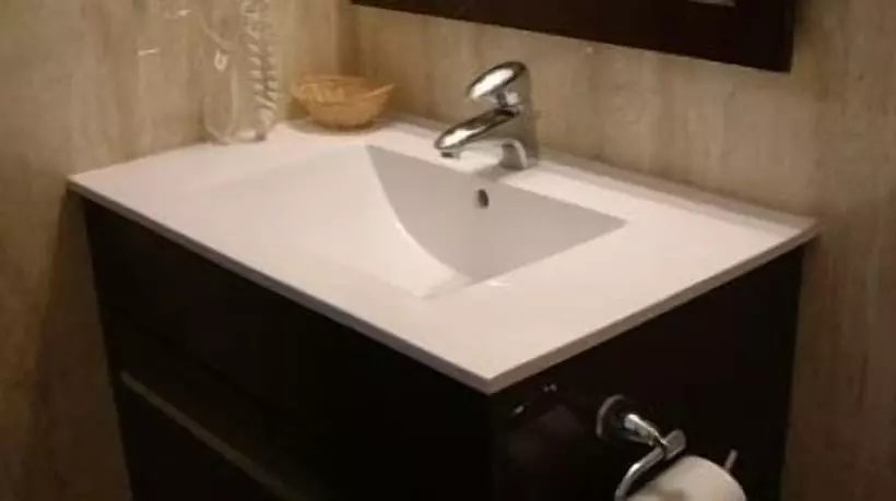 هتل Talbot Trail Inn & Suites
