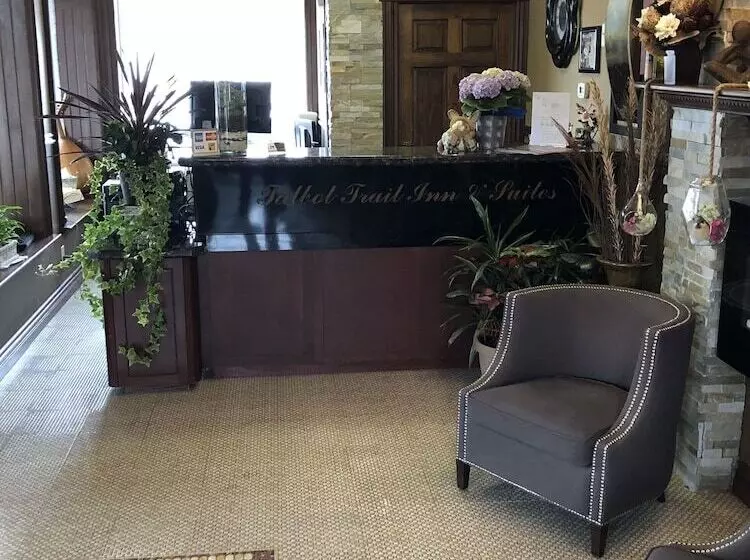 هتل Talbot Trail Inn & Suites