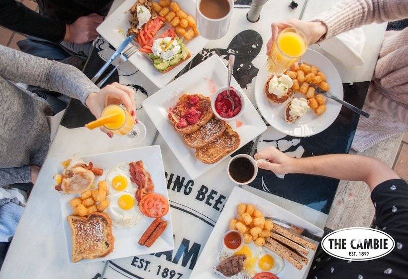 호텔 The Cambie Hostel Gastown