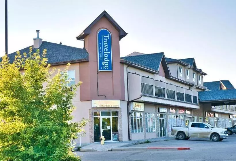 ホテル Travelodge By Wyndham Wetaskiwin