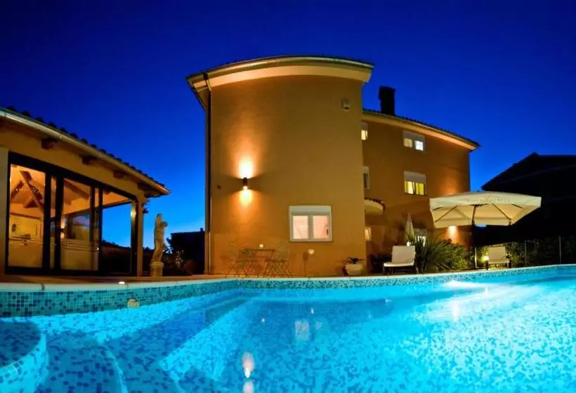 ホテル Villa Mihaela