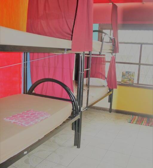 In The Wind Hostel And Guesthouse